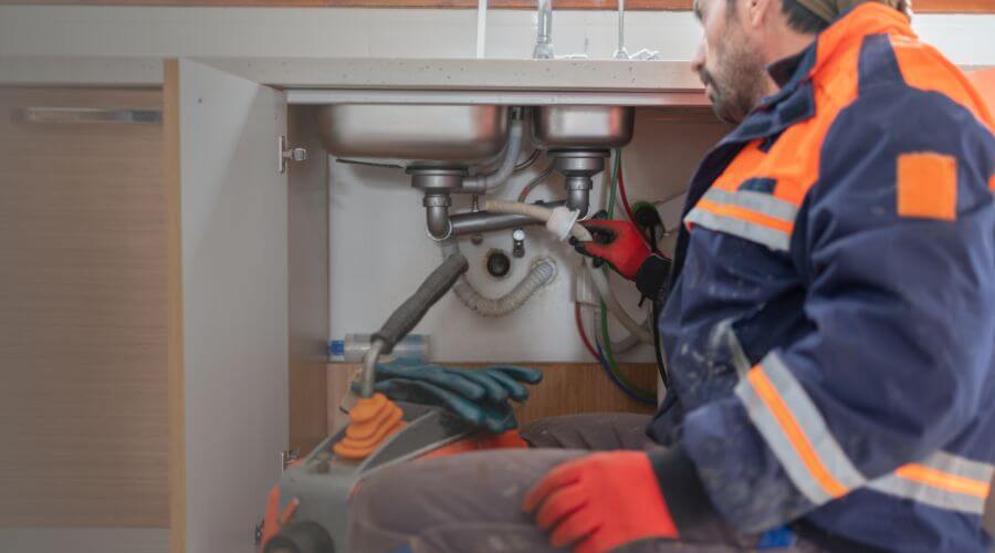 Descale Tankless Water Heater in Hodgen, OK
